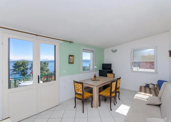 Apartments Laguna