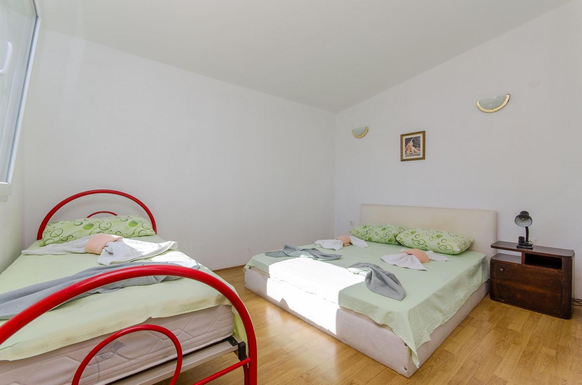 Laguna Apartment